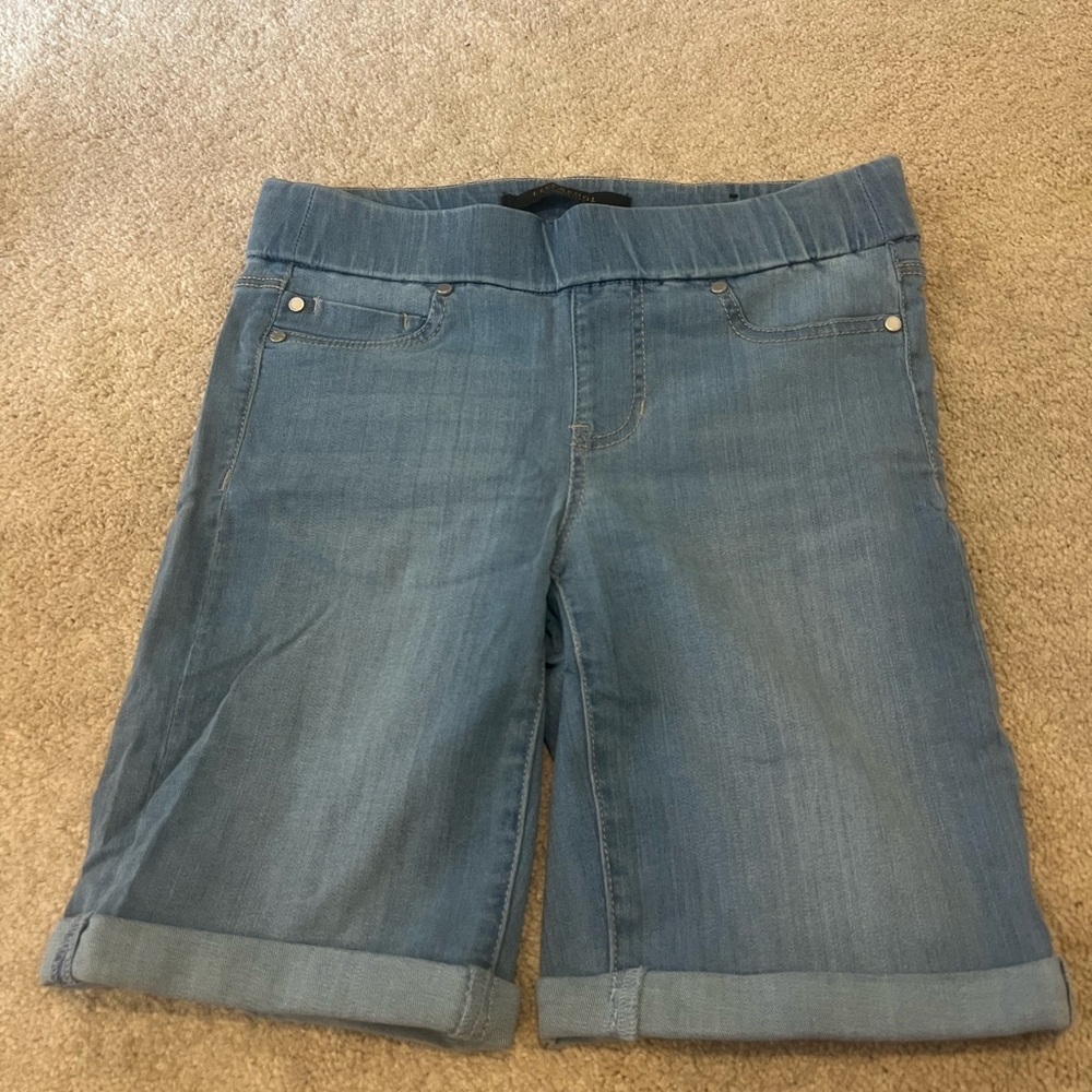 Liverpool Los Angeles the BERMUDA shorts